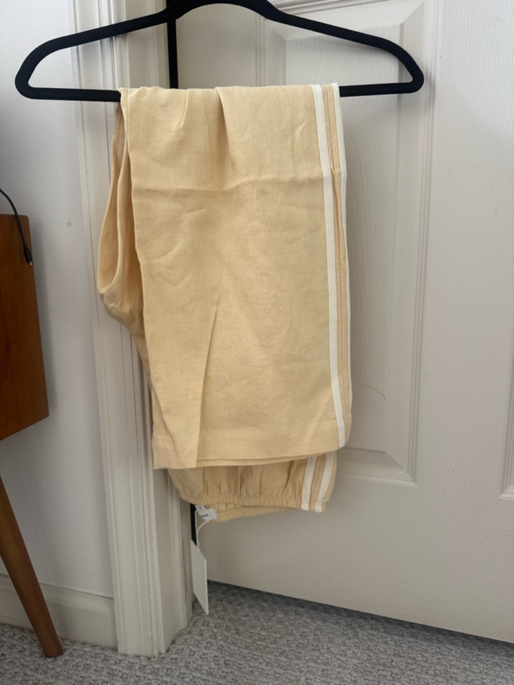 Donni Linen Crop Stripe Pants - Butter - Picture 4 of 4